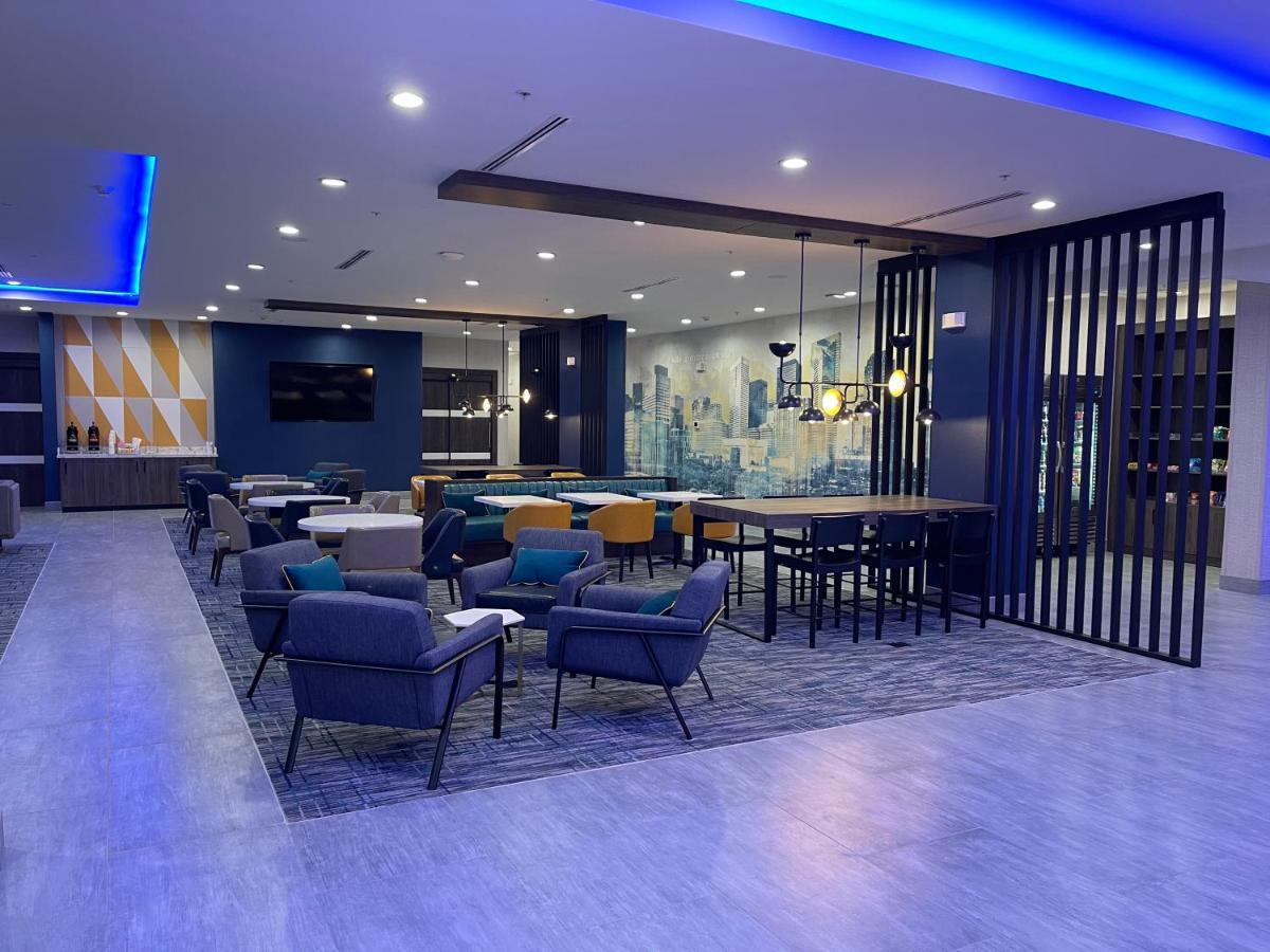 La Quinta Inn & Suites By Wyndham Dallas/Fairpark Luaran gambar