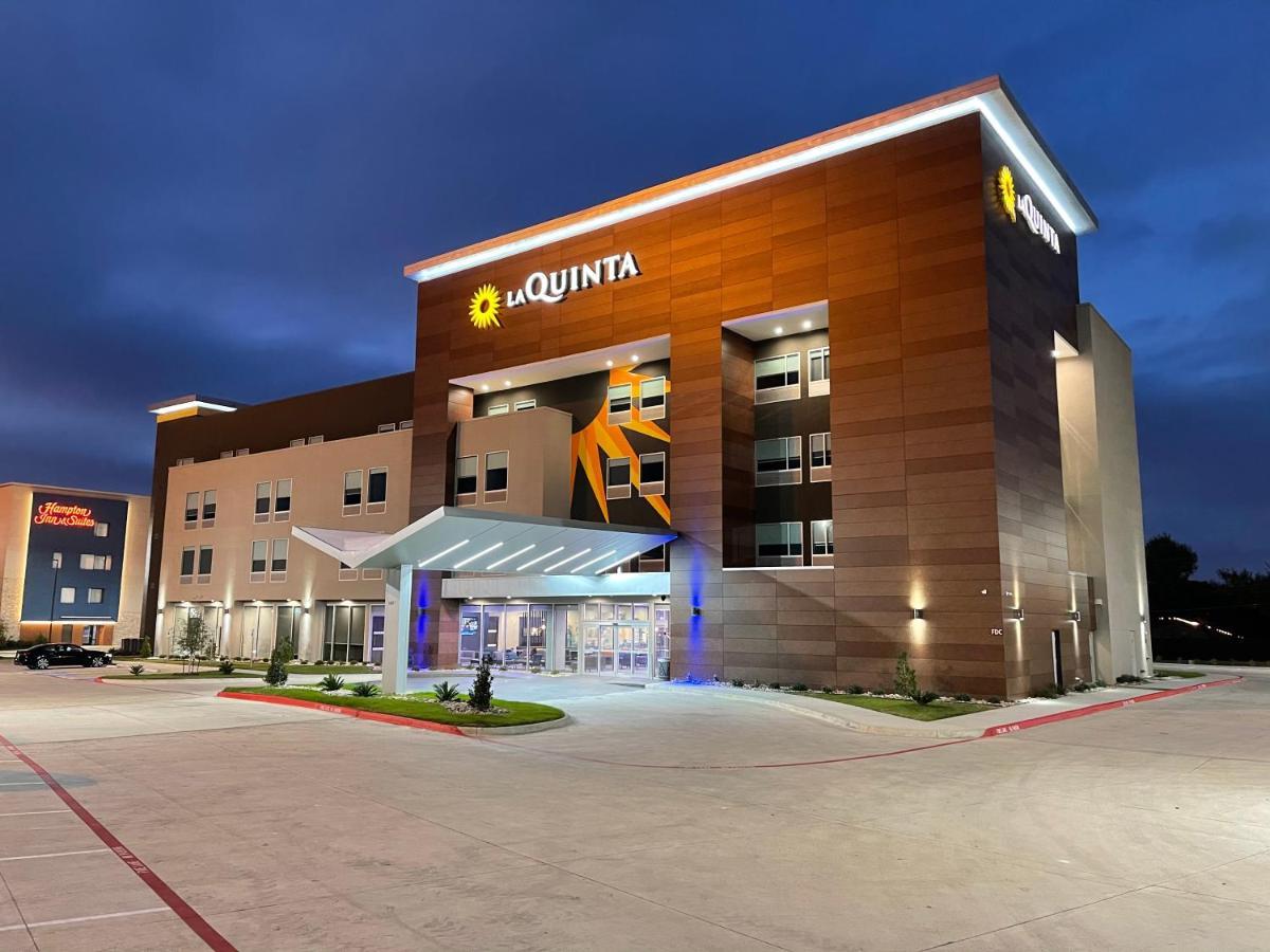 La Quinta Inn & Suites By Wyndham Dallas/Fairpark Luaran gambar