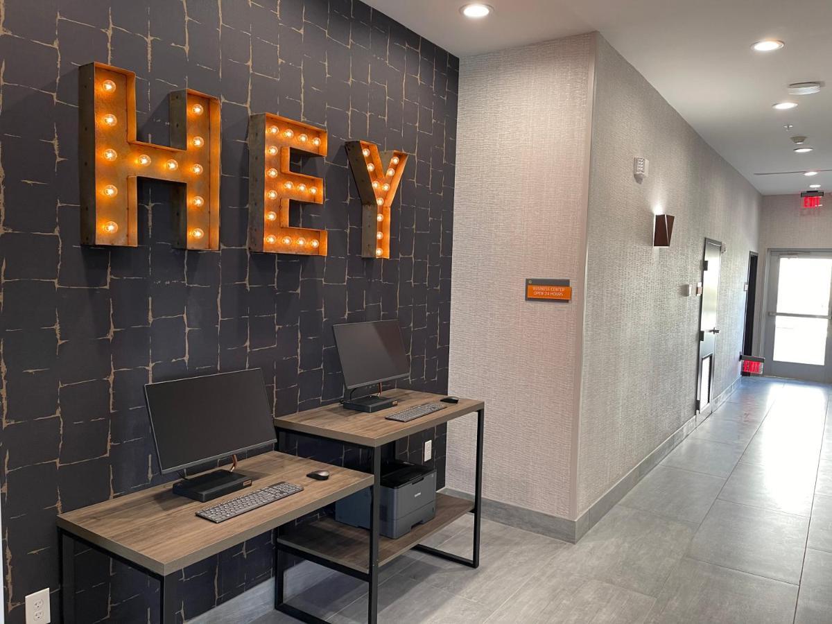 La Quinta Inn & Suites By Wyndham Dallas/Fairpark Luaran gambar