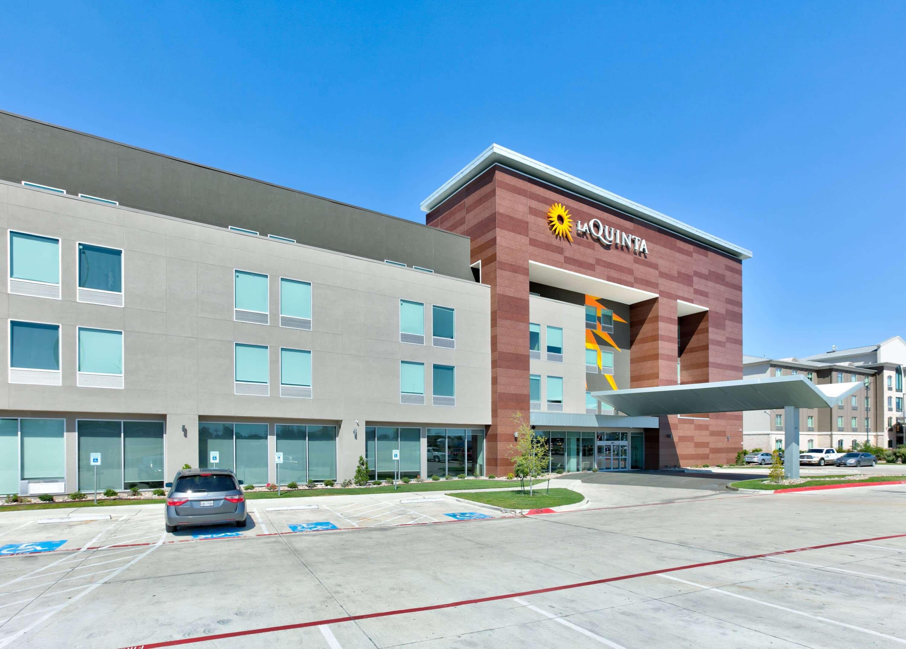 La Quinta Inn & Suites By Wyndham Dallas/Fairpark Luaran gambar
